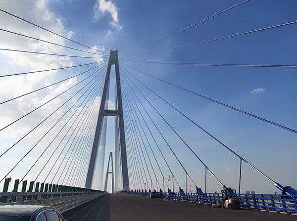 青山大桥桥架安装
